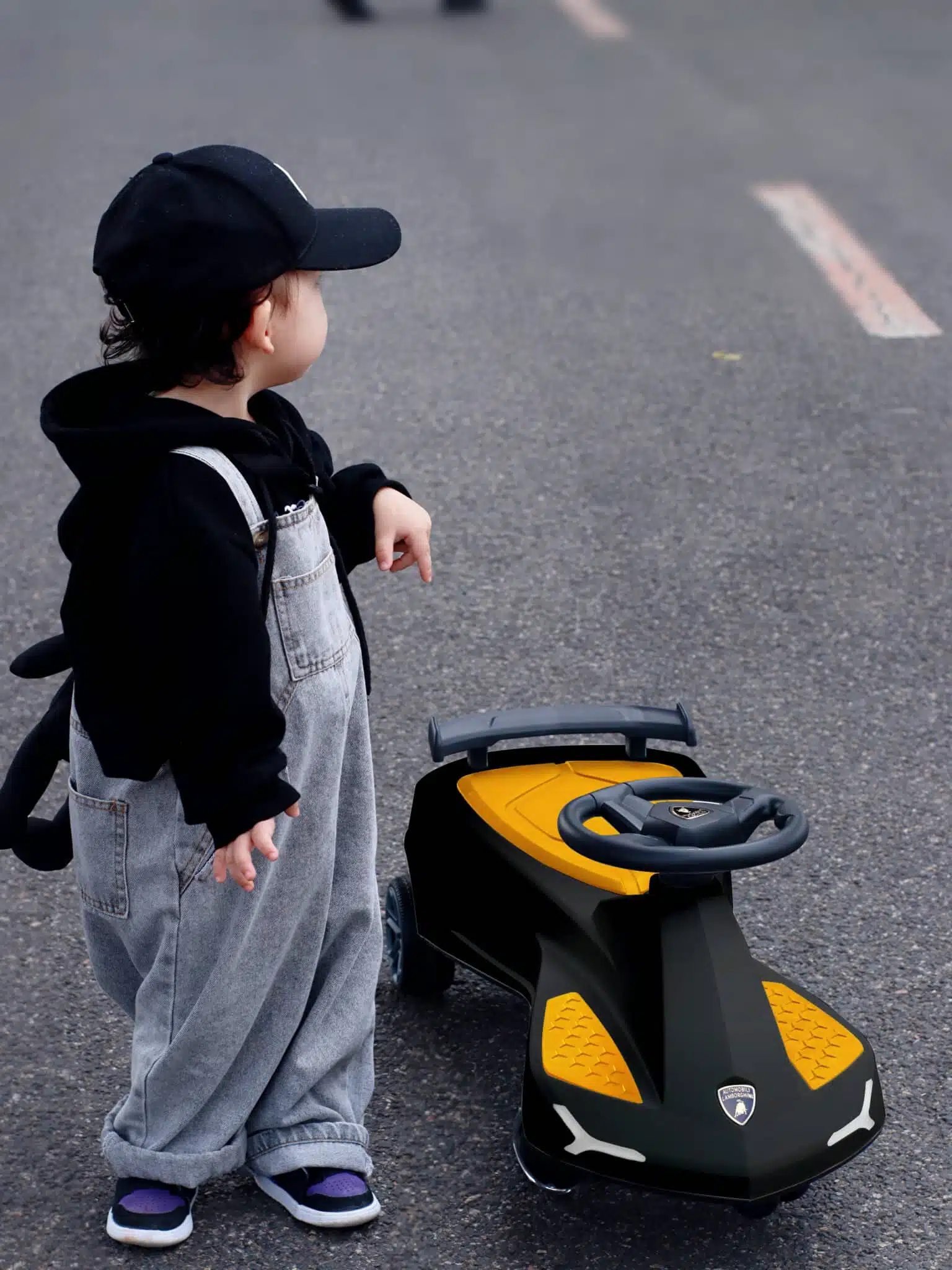 Lamborghini sving bil til børn – Musik, LED-lys og stilrent design - Billede 11